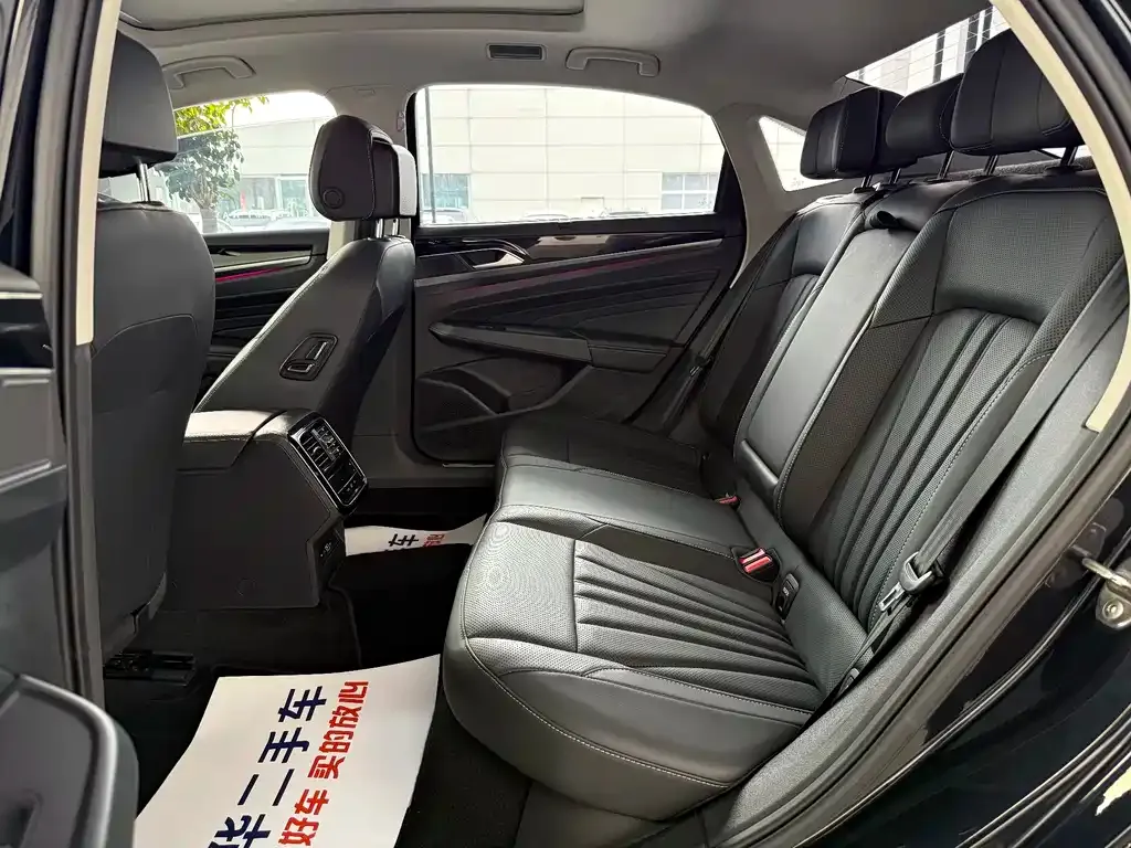 Volkswagen Passat — фото 9
