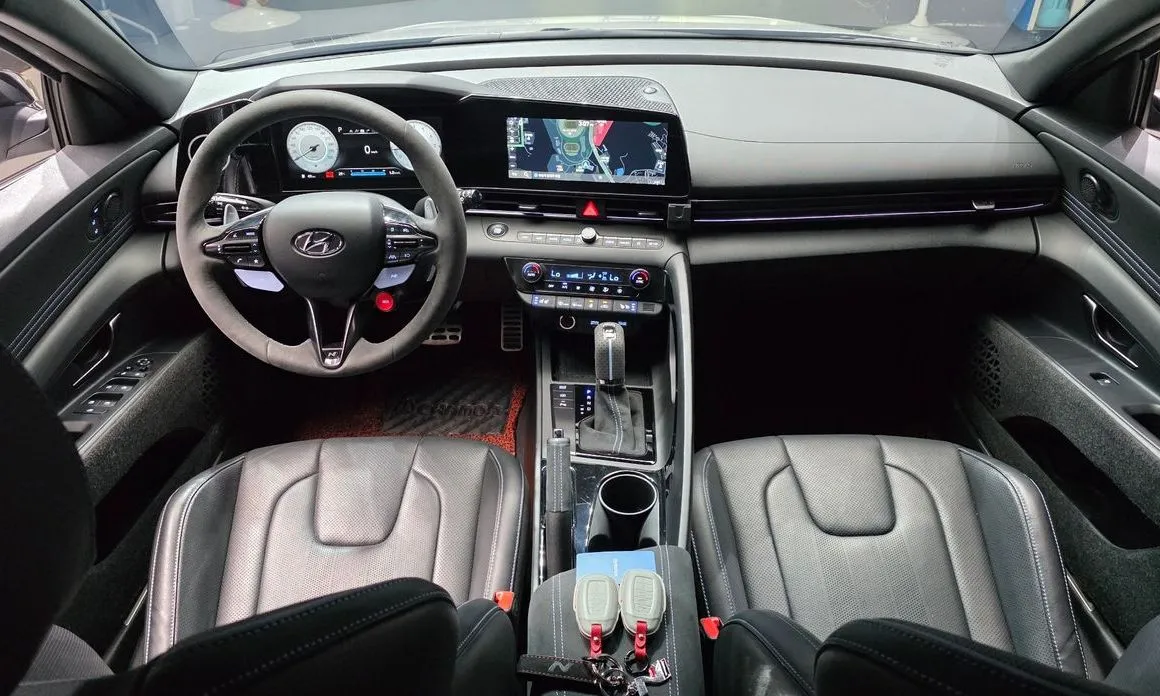 Hyundai AVANTE — фото 9