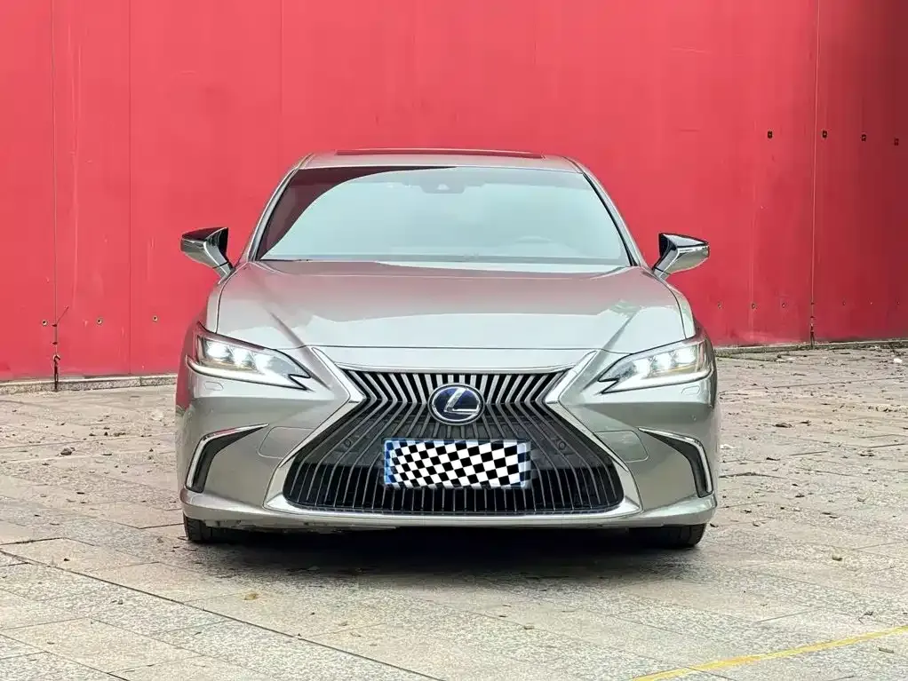 Lexus ES — фото 6