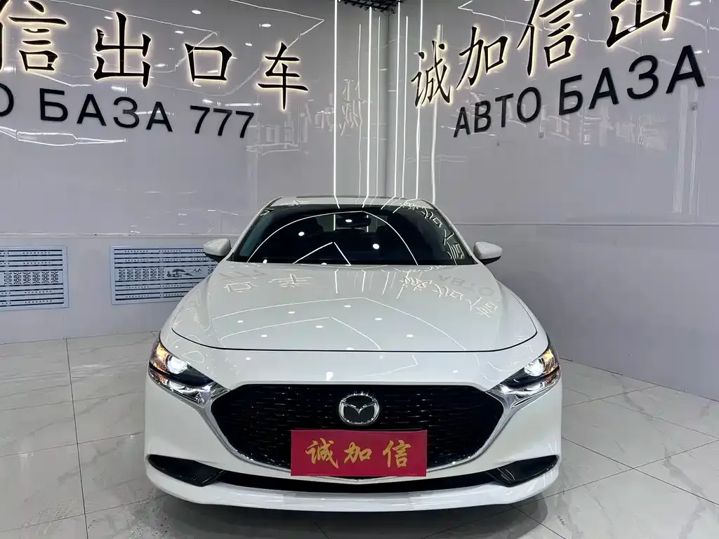 Mazda 3 Axela — фото 3