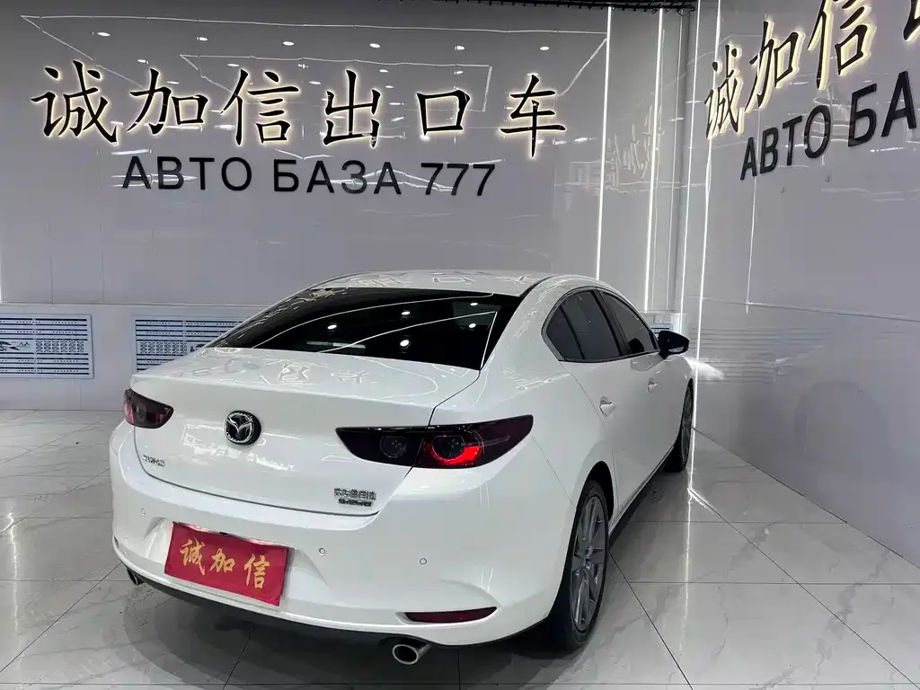 Mazda 3 Axela — фото 6