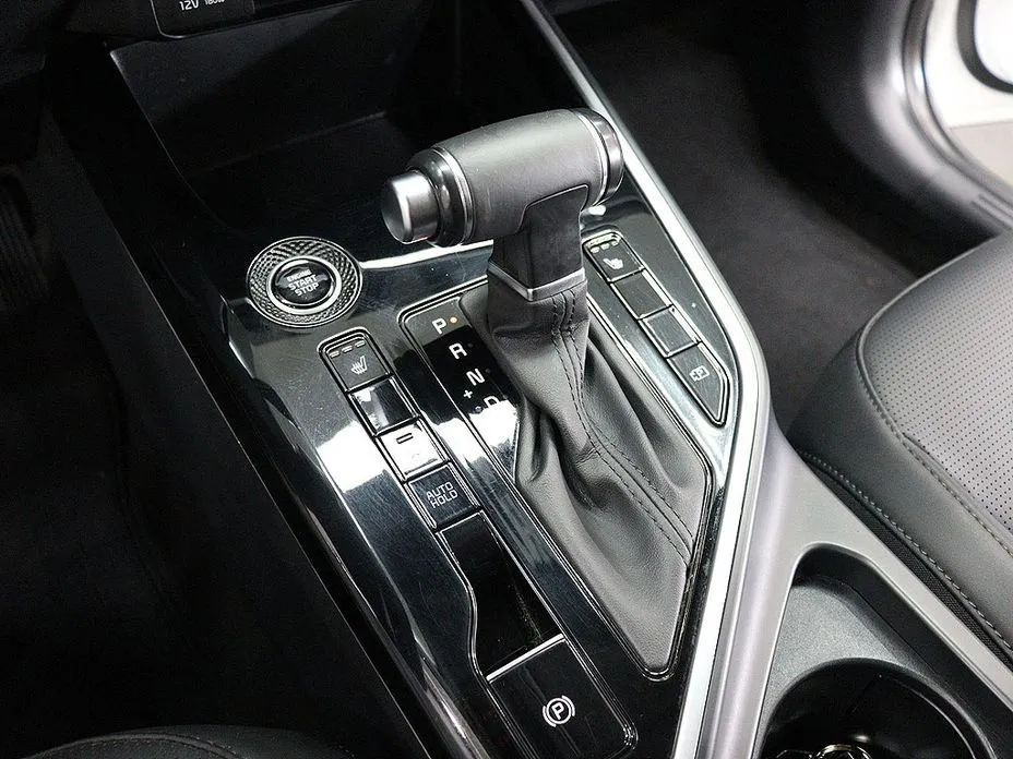 Kia Niro — фото 10