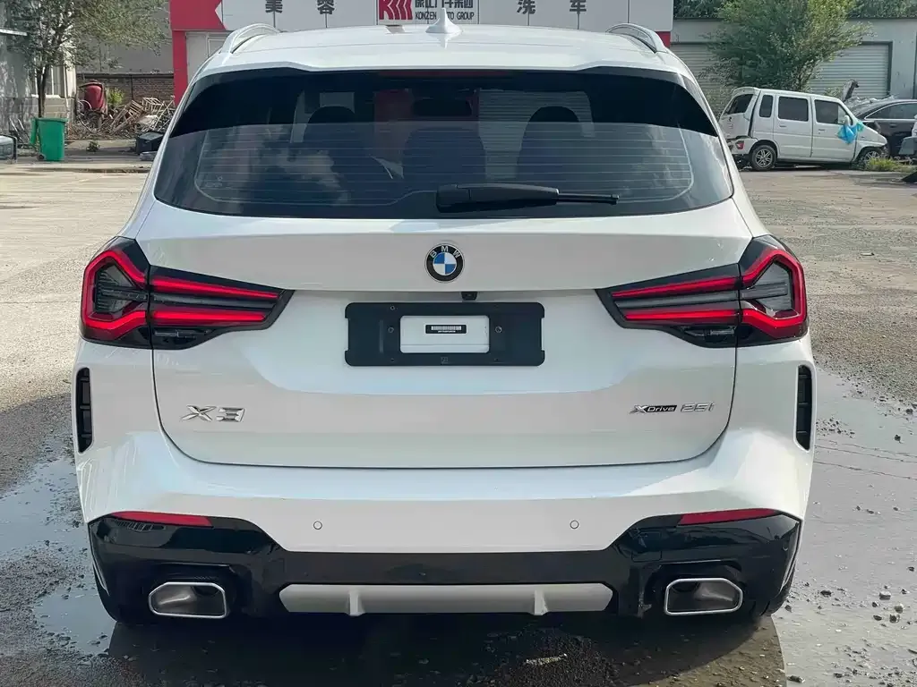 BMW X3 — фото 9
