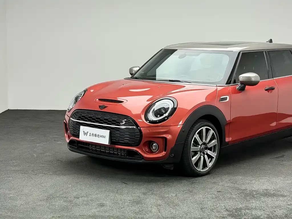 MINI Clubman — фото 7