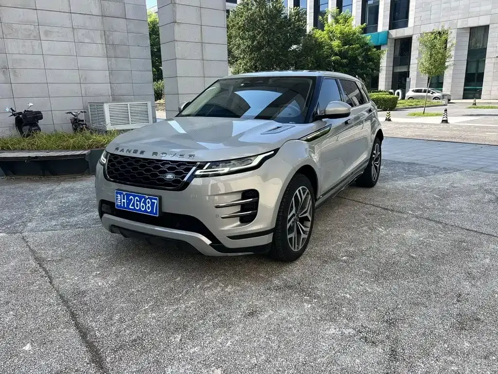 Land Rover Evoque PHEV — фото 1