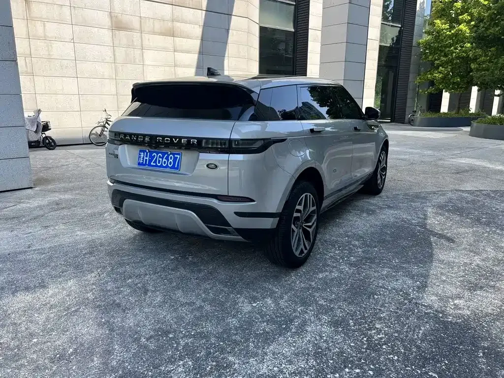Land Rover Evoque PHEV — фото 5