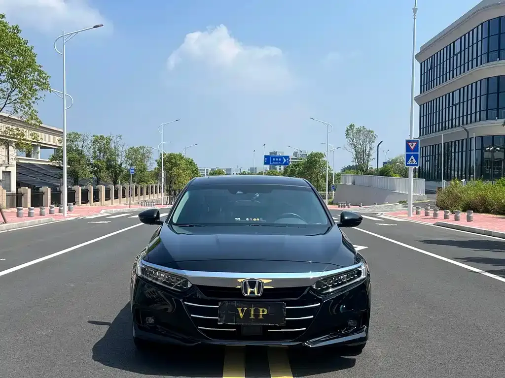 Honda Accord — фото 5