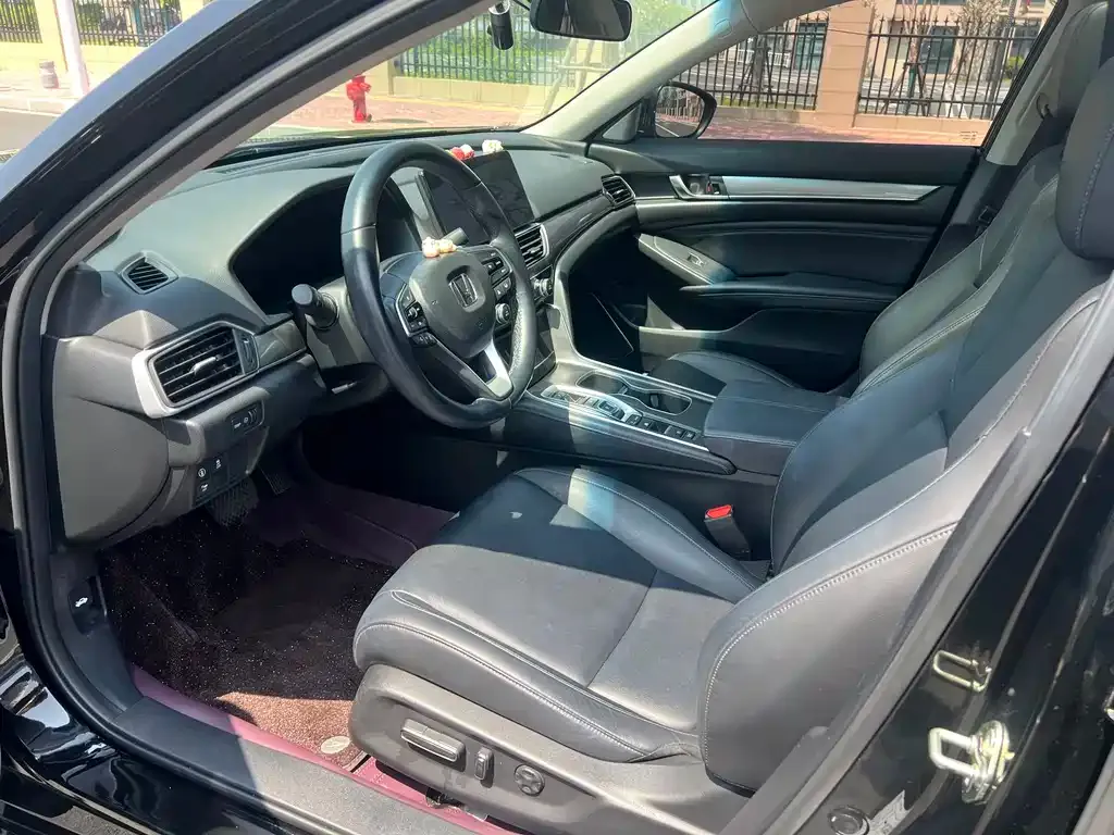 Honda Accord — фото 2