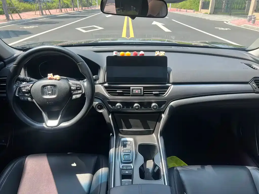 Honda Accord — фото 3