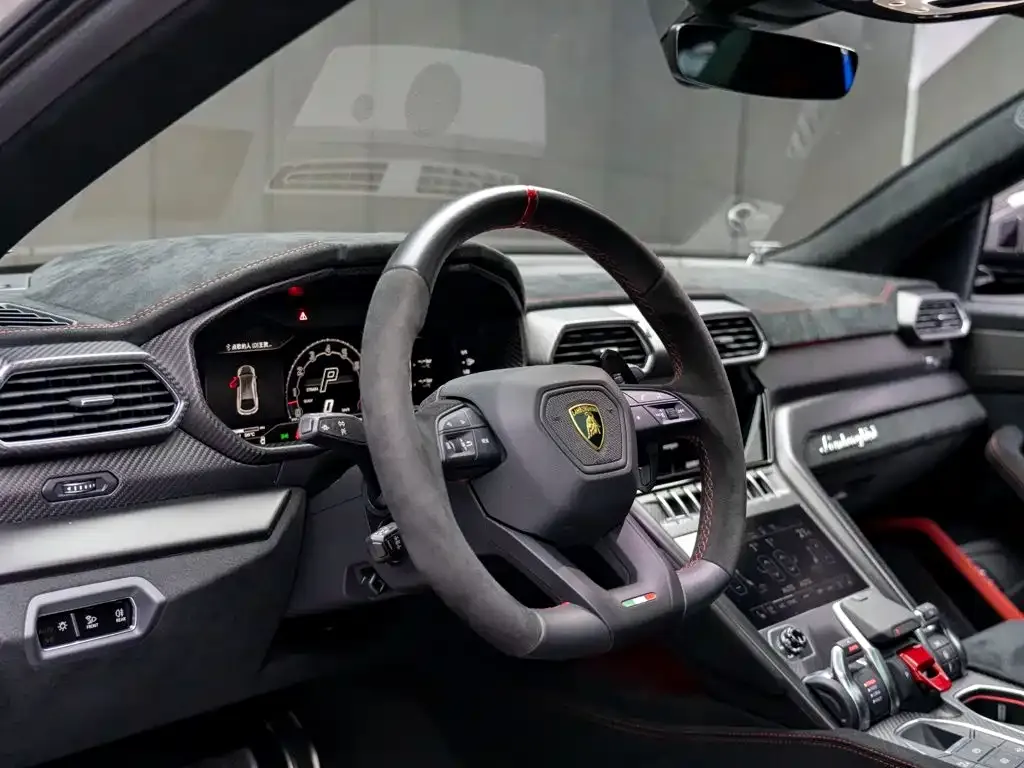Lamborghini Urus — фото 7