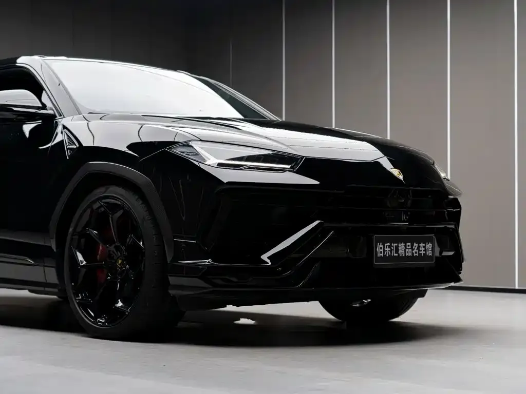 Lamborghini Urus — фото 6