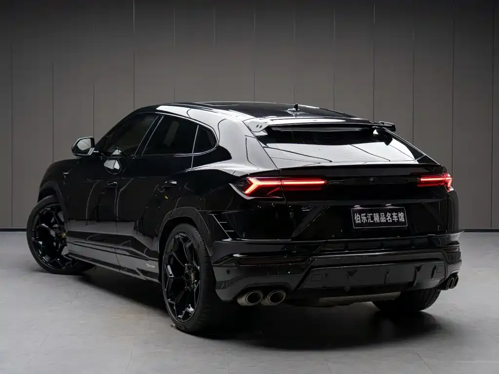 Lamborghini Urus — фото 5