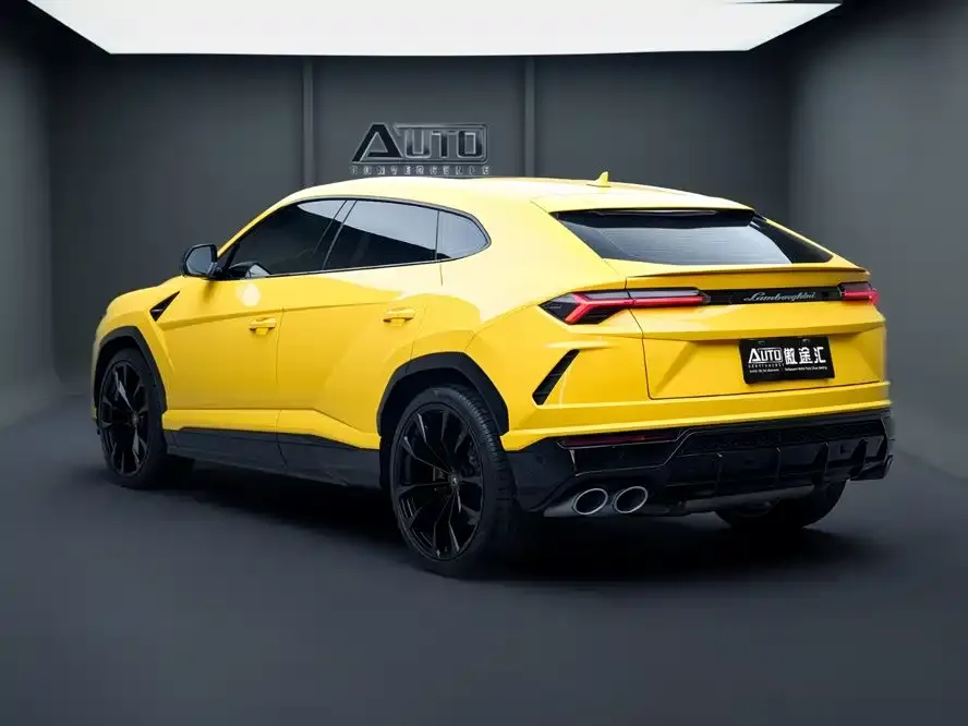 Lamborghini Urus — фото 8