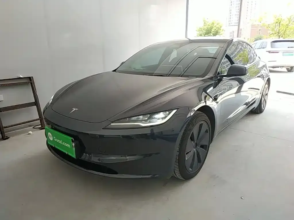 Tesla Model 3 — фото 6