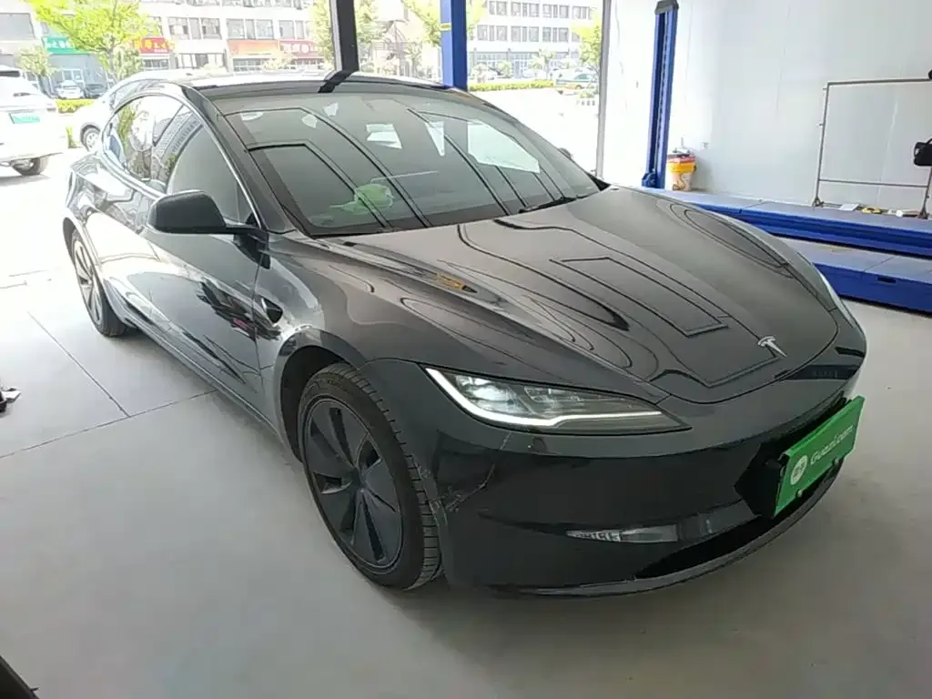 Tesla Model 3 — фото 5
