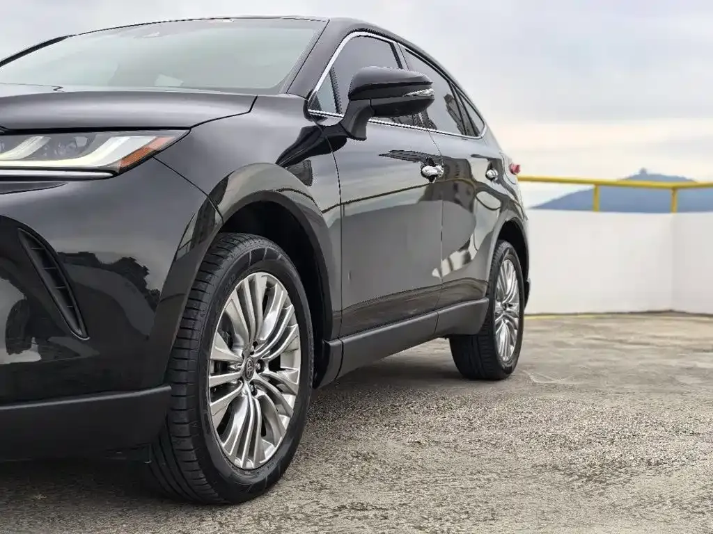 Toyota Harrier — фото 5
