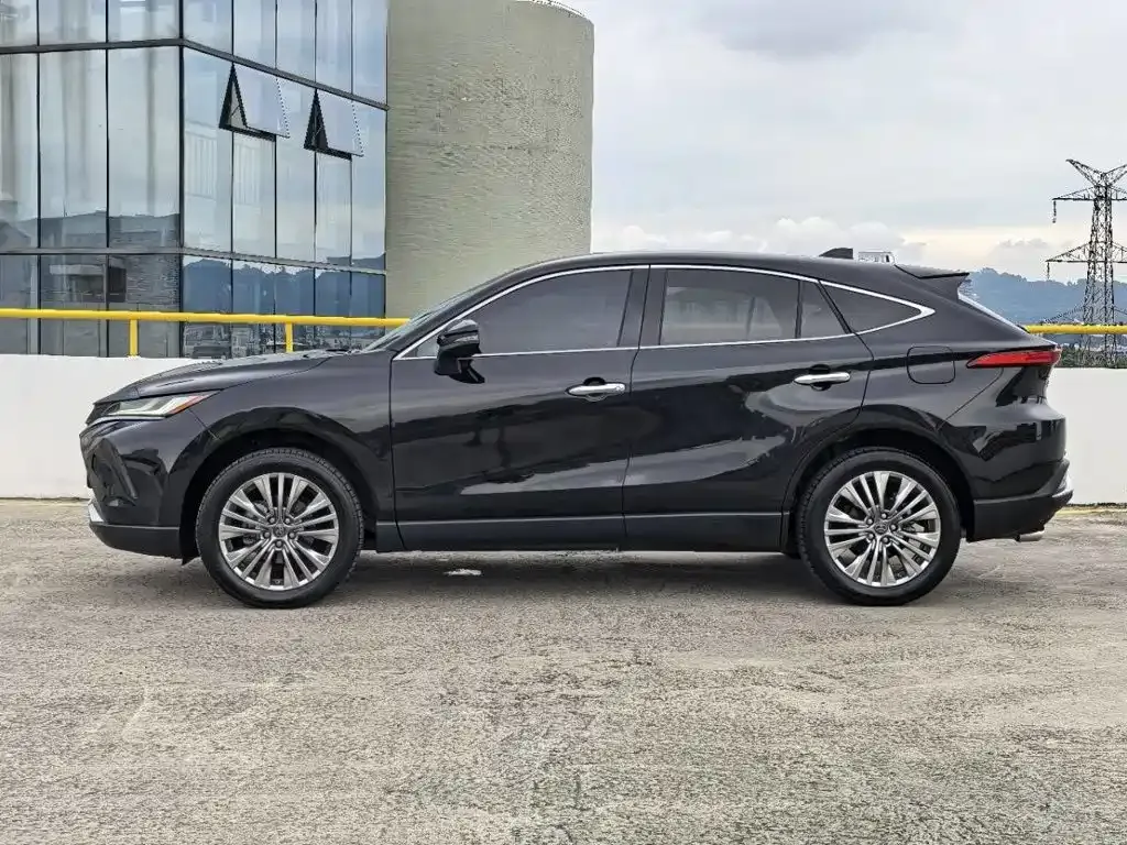 Toyota Harrier — фото 8