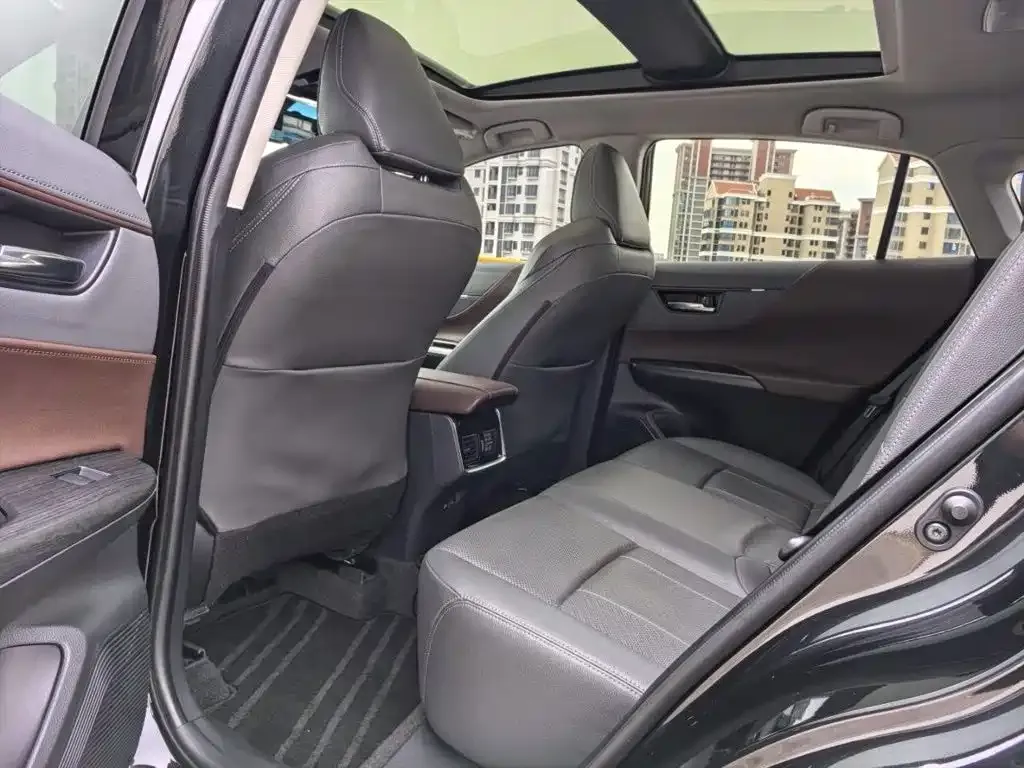 Toyota Harrier — фото 9
