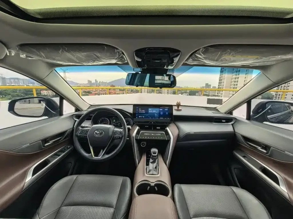 Toyota Harrier — фото 10