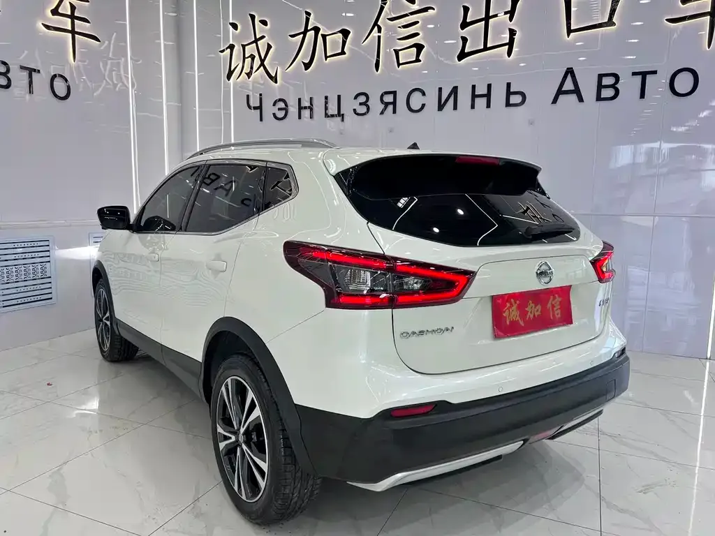 Nissan Qashqai — фото 5