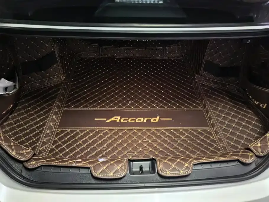 Honda Accord — фото 8