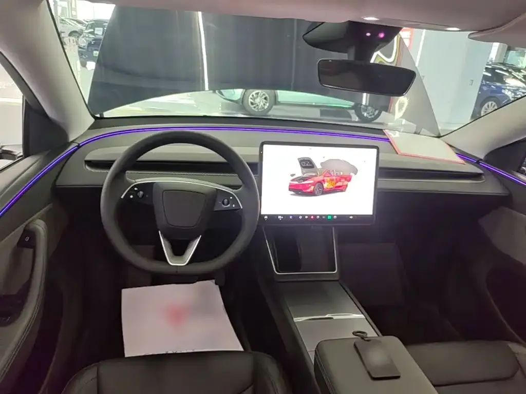 Tesla Model Y — фото 7