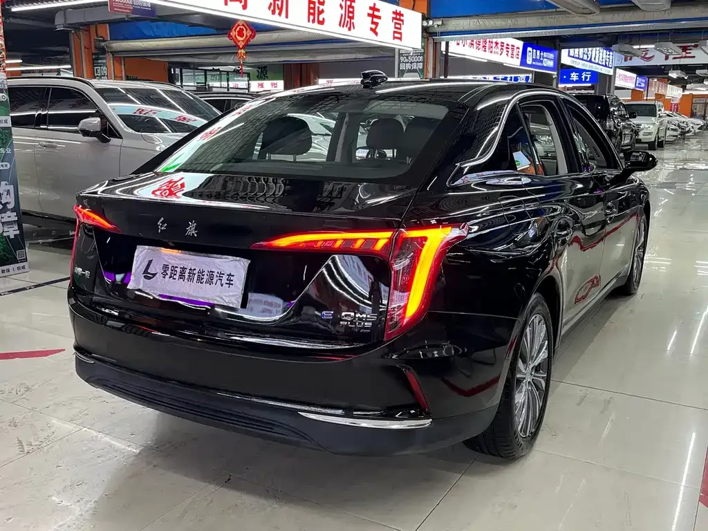 Hongqi E-QM5 — фото 8