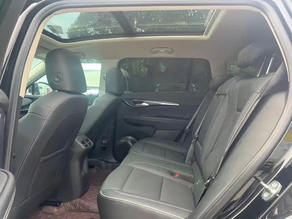 Buick Envision Plus — фото 9