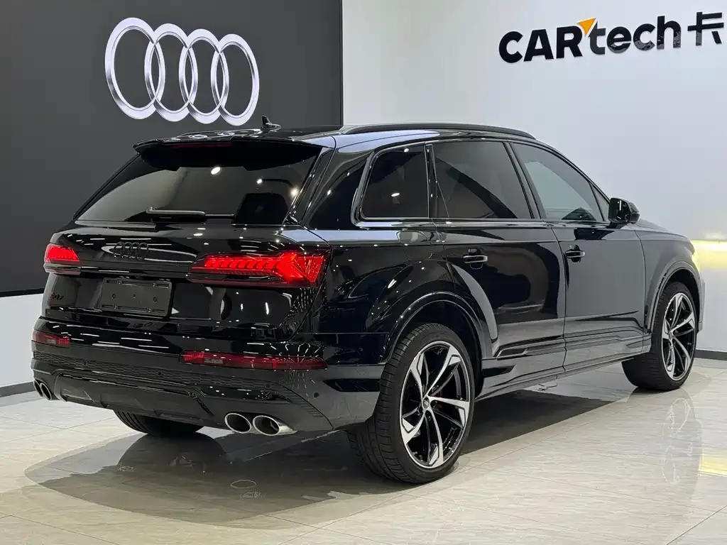 Audi SQ7 — фото 10