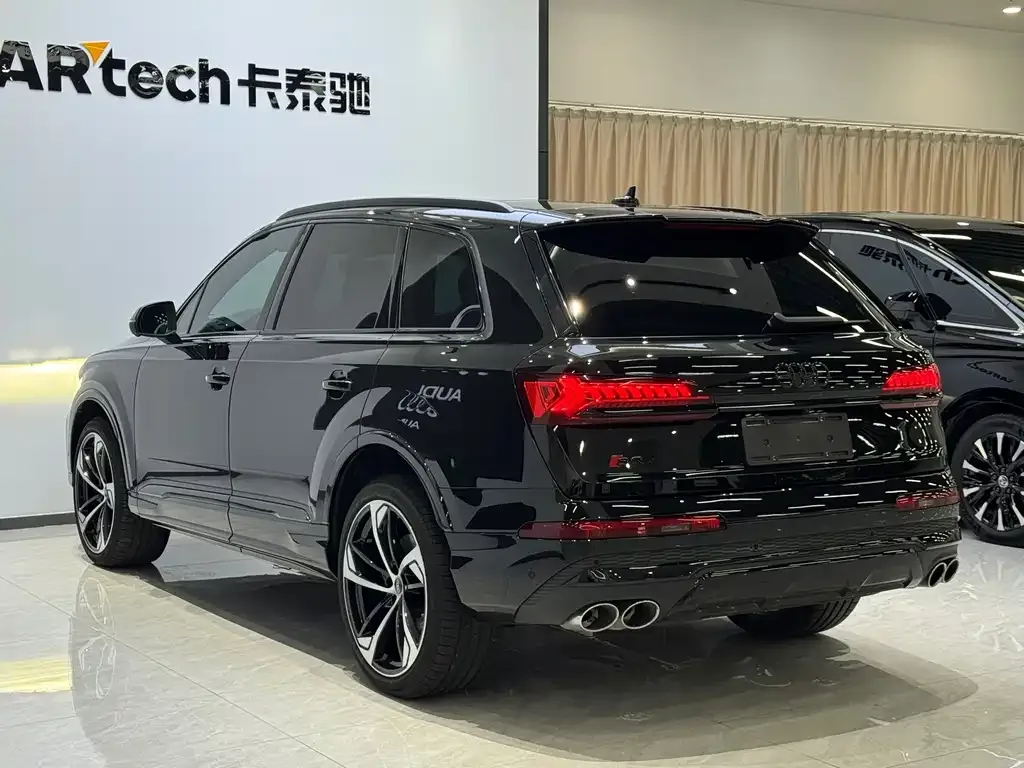 Audi SQ7 — фото 5