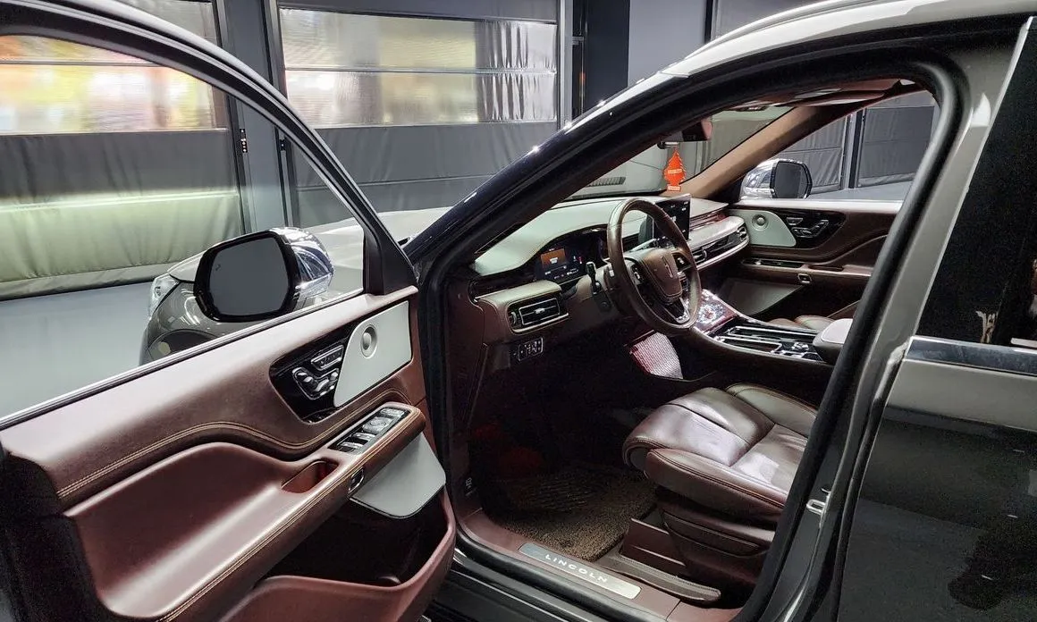 Lincoln Aviator — фото 10
