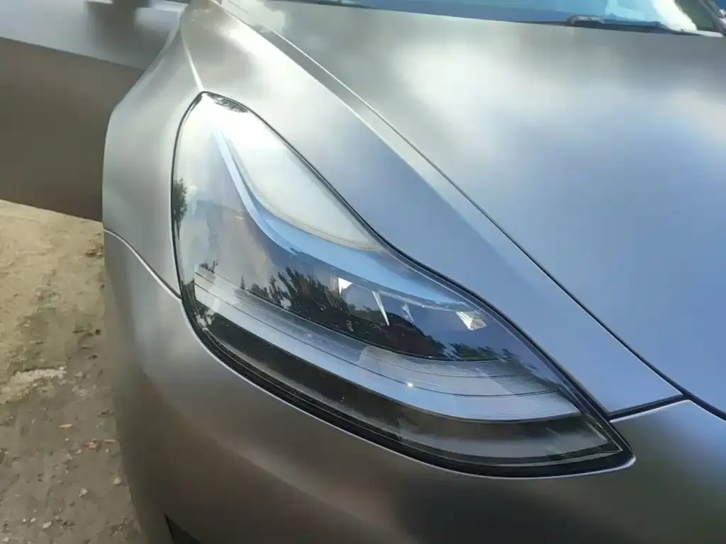 Tesla Model 3 — фото 4