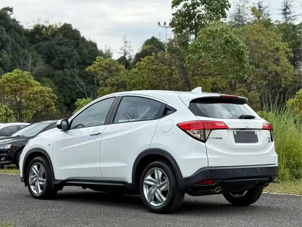Honda Vezel — фото 10