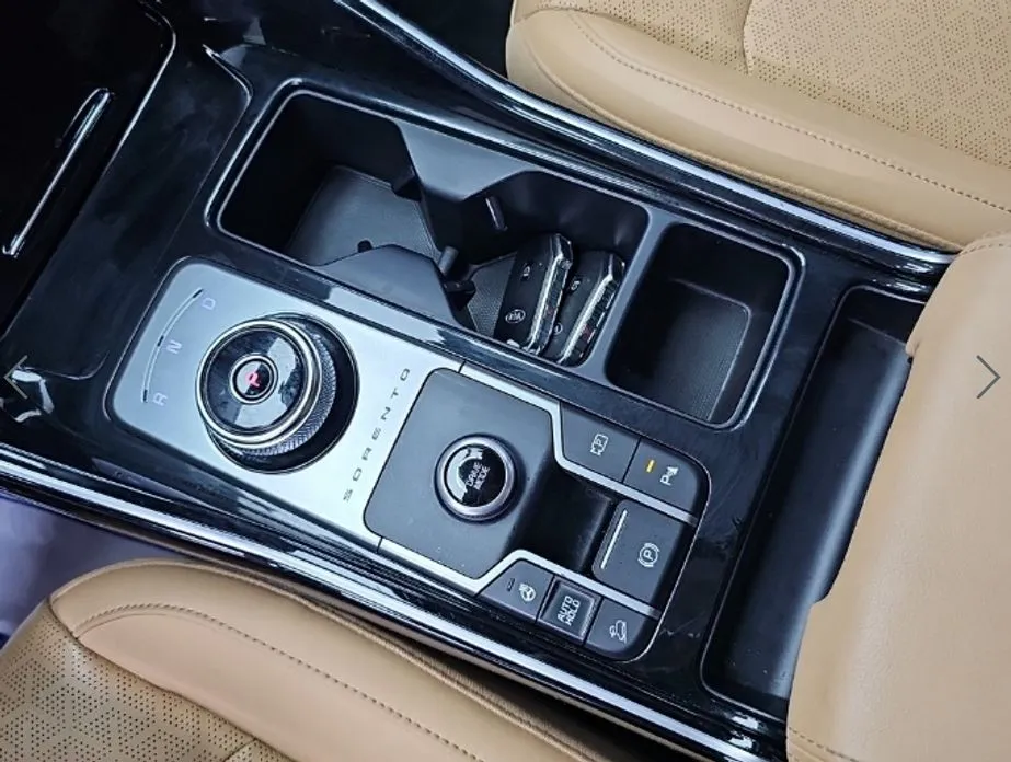 Kia Sorento — фото 4