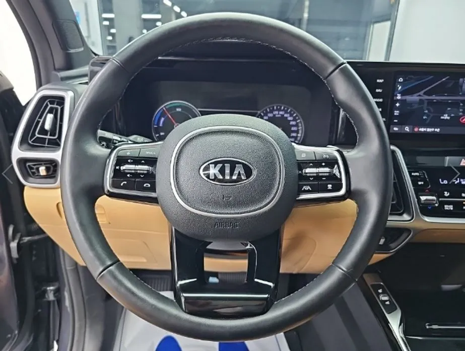 Kia Sorento — фото 9
