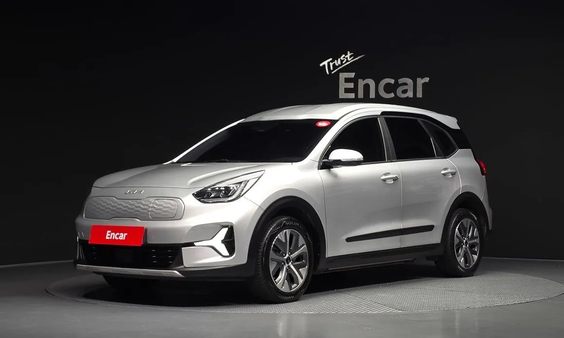 Kia Niro — фото 1