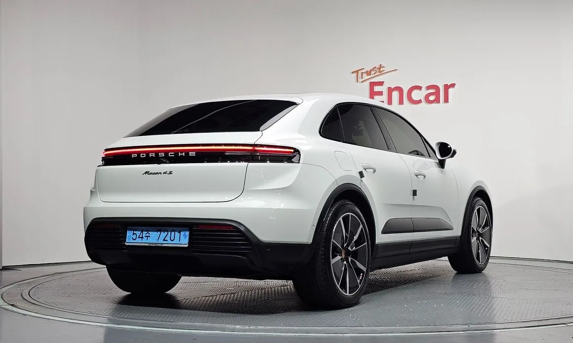 Porsche Macan — фото 3