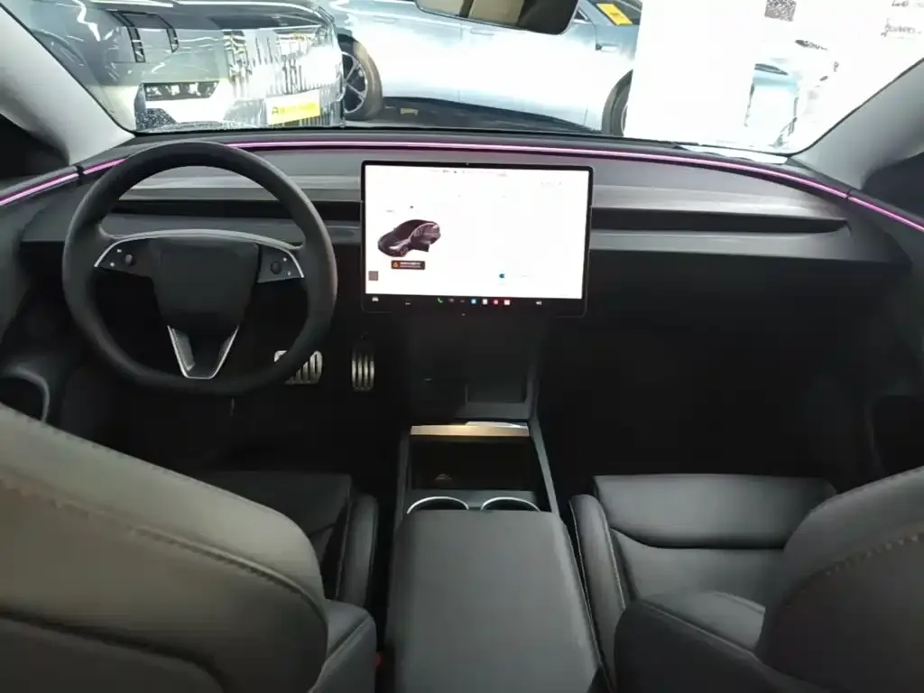 Tesla Model 3 — фото 6