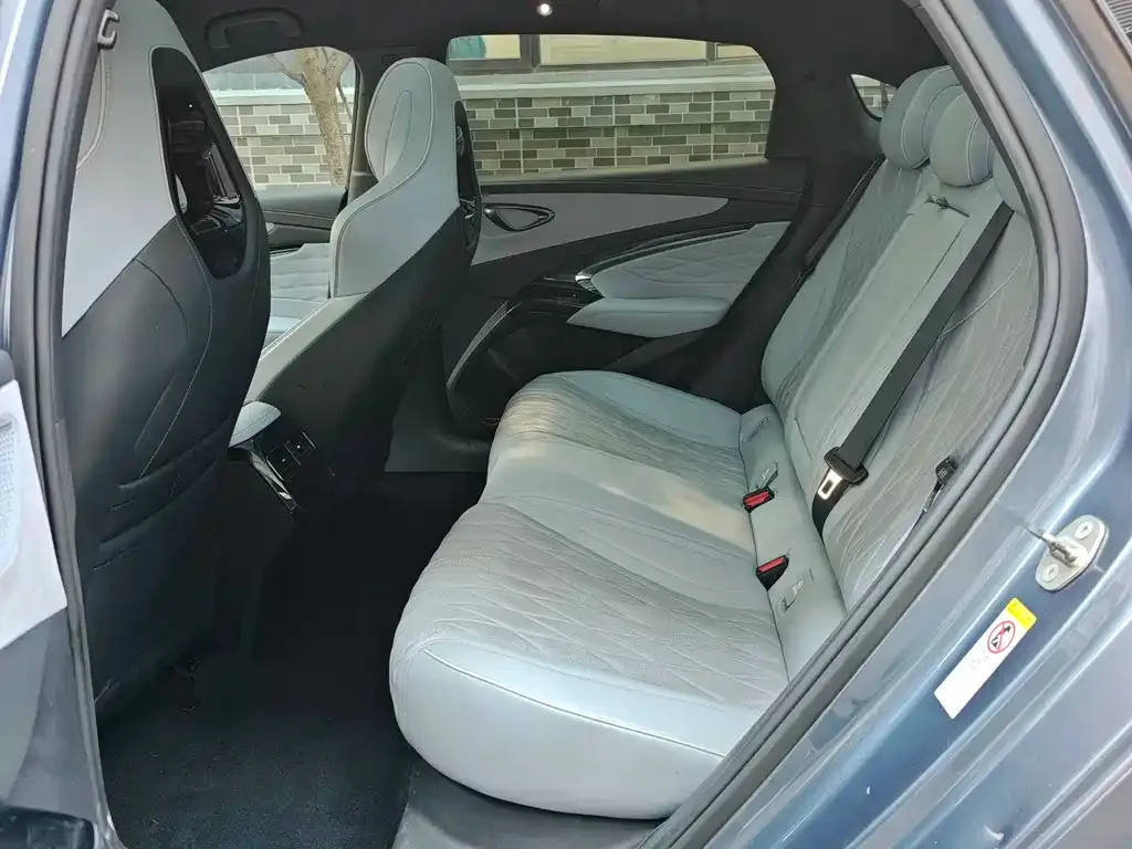 BYD Seal — фото 4