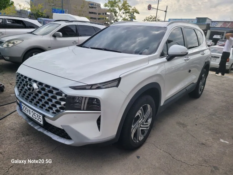 Hyundai Santafe — фото 1