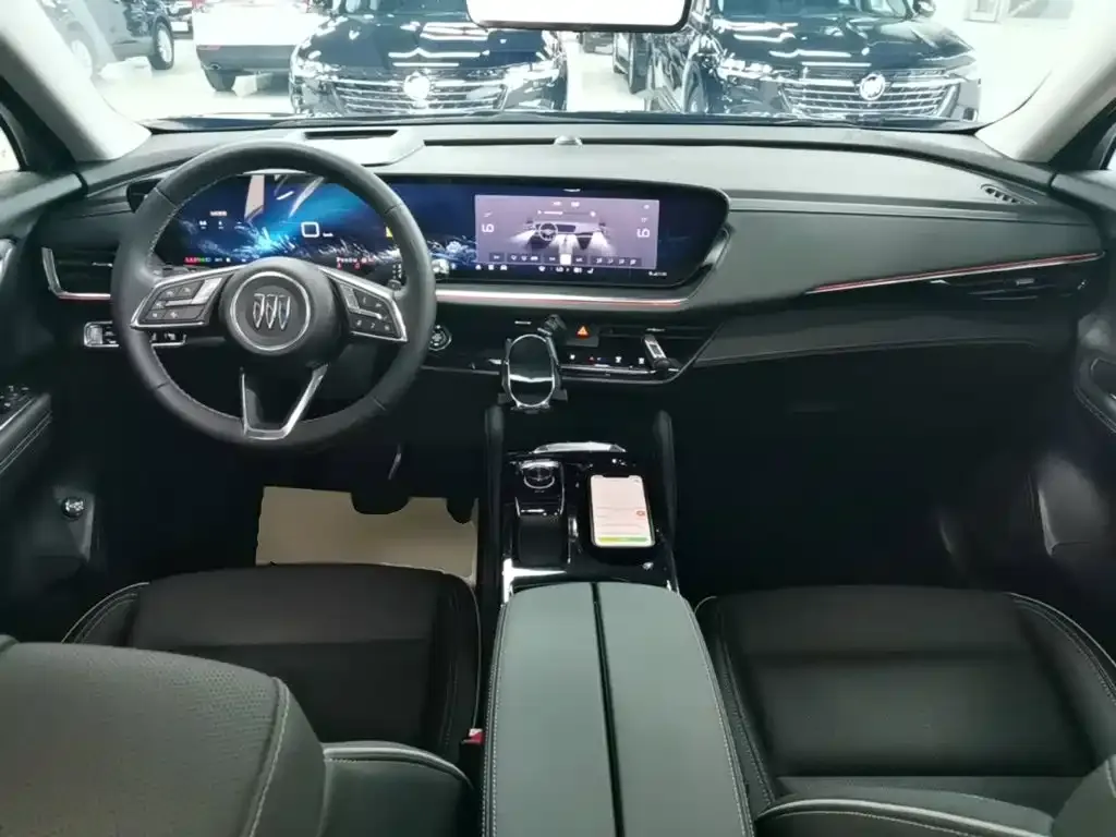 Buick Envision Plus — фото 9