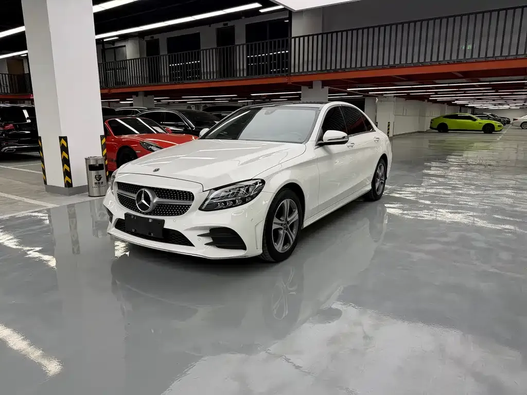 Mercedes-Benz C-Class — фото 1