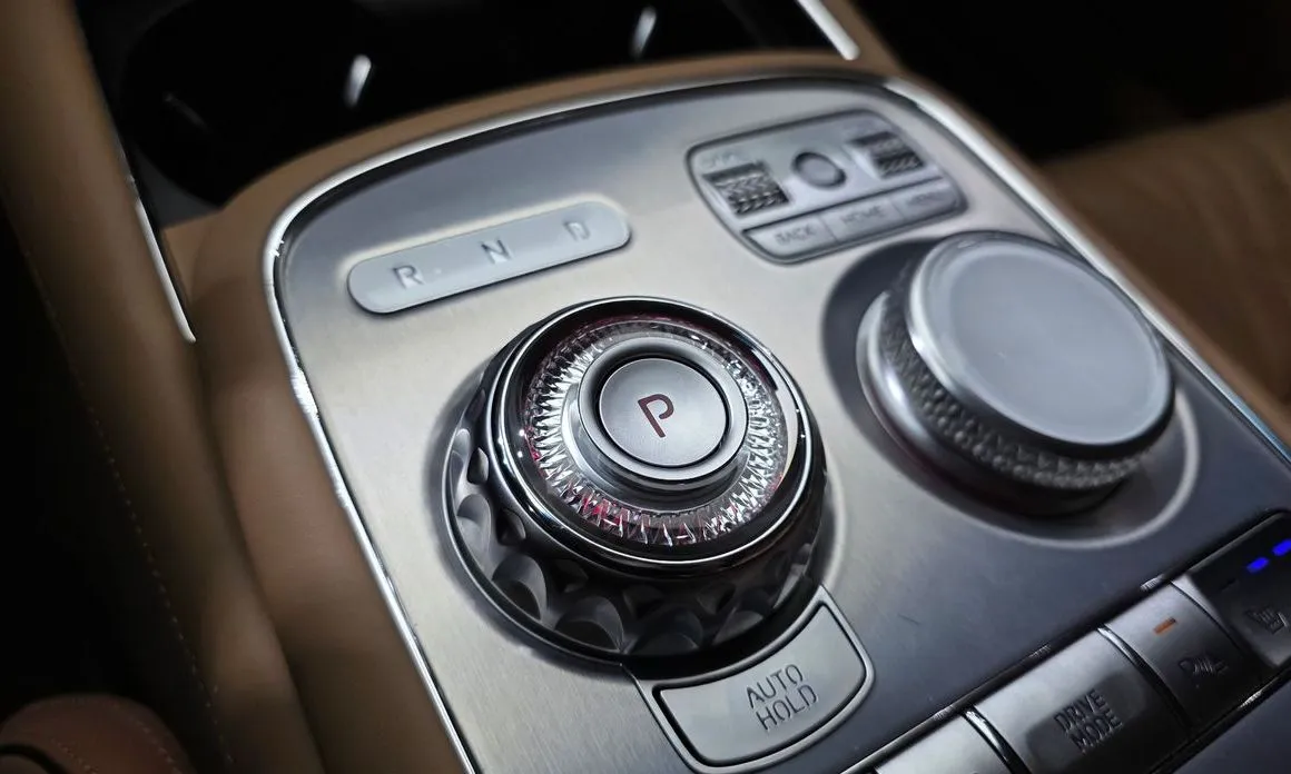 Genesis G90 — фото 10
