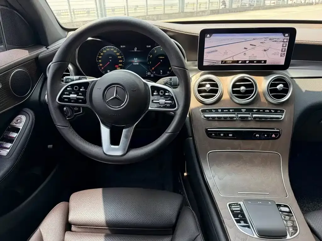 Mercedes-Benz GLC — фото 4