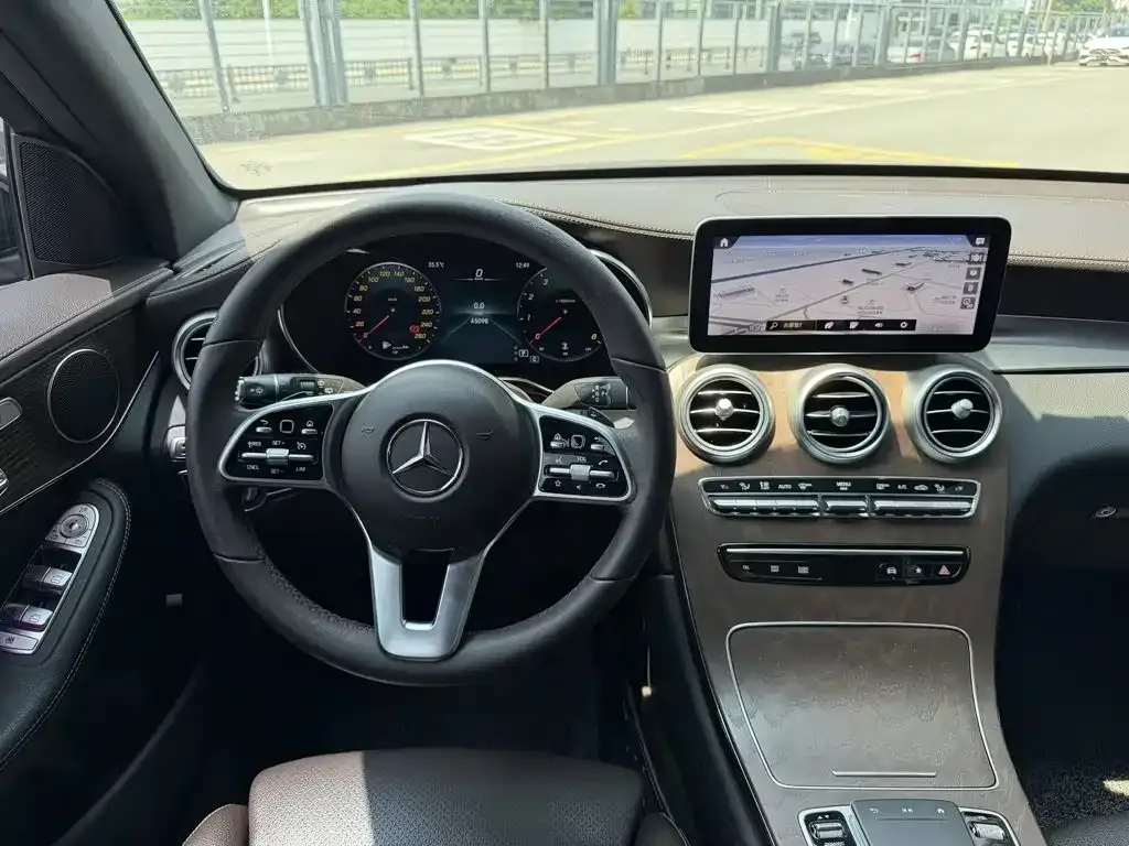 Mercedes-Benz GLC — фото 10