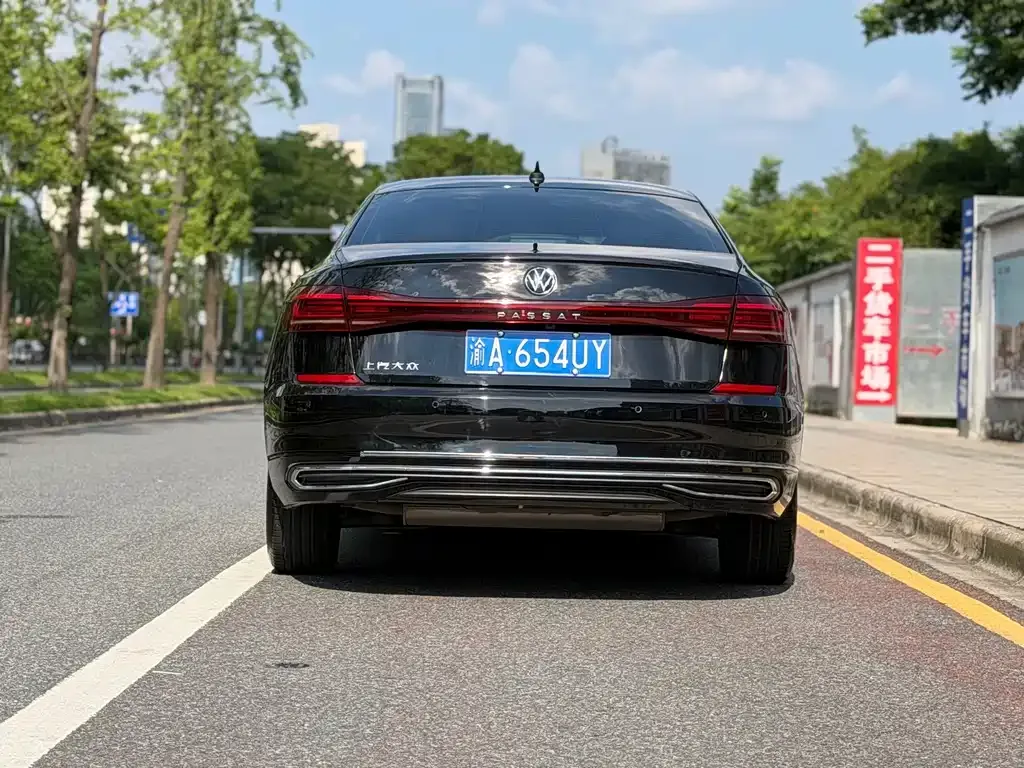Volkswagen Passat — фото 10