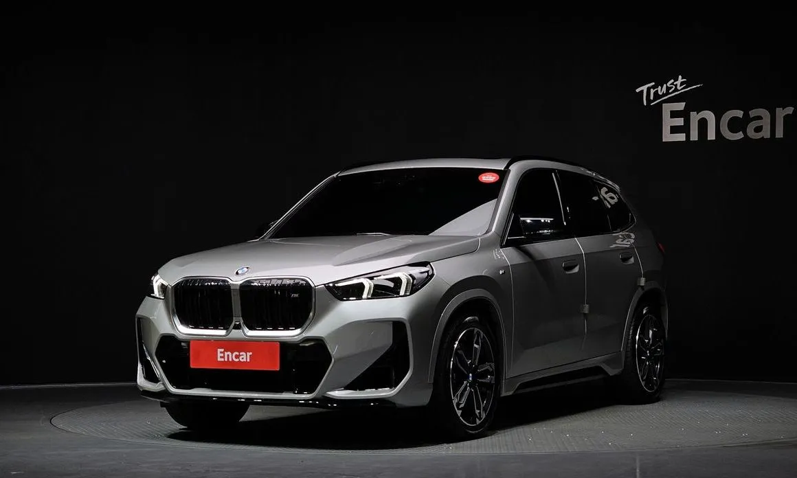 BMW X1 — фото 1
