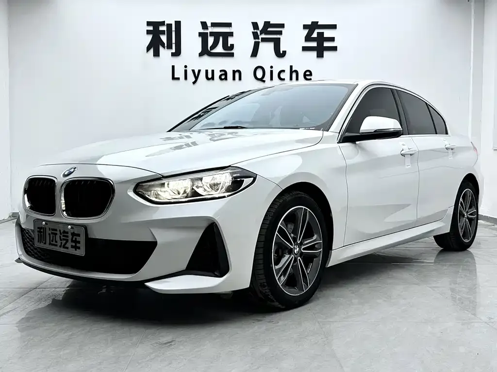 BMW 1 Series — фото 1