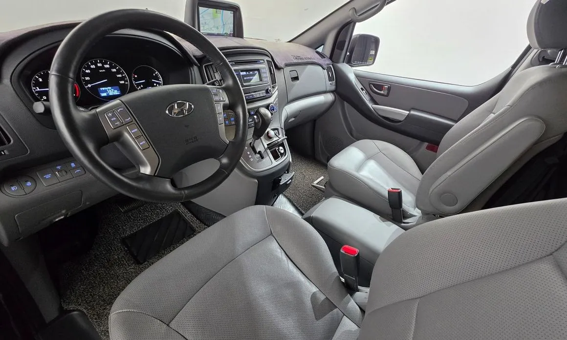 Hyundai Starex — фото 9