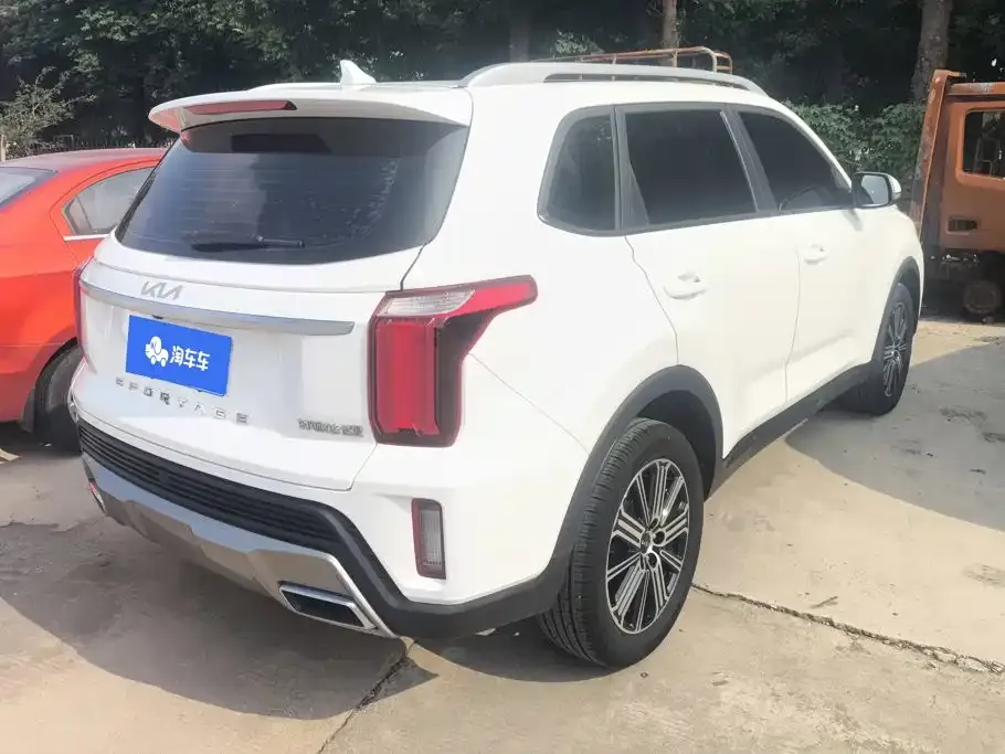 Kia Sportage — фото 9